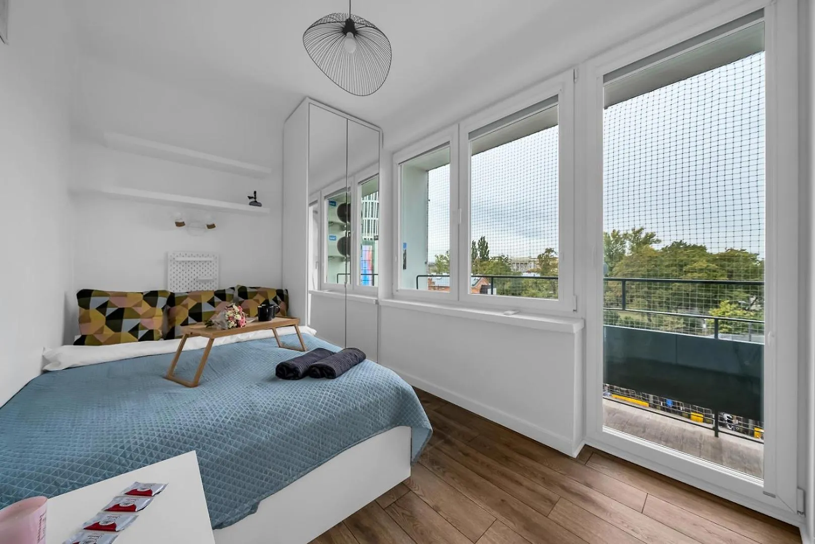 Warsaw Mokotow Apt - Balcony, Ac, Tram&Bus Nearby - By Rentujemy